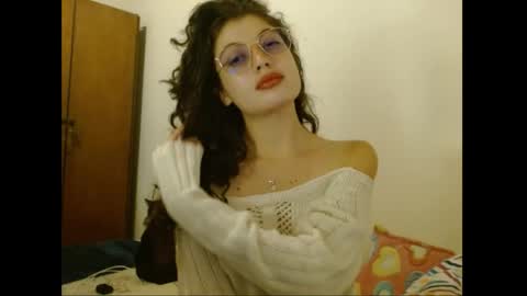 sweetcalm_ online show from May 10, 2026, 6:29 am