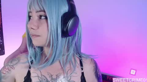       Independent model online show from September 25, 2025, 5:00 am