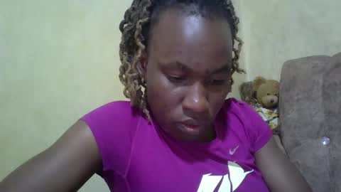 sweetdiva2012 online show from January 14, 2025, 1:06 pm