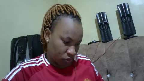 sweetdiva2012 online show from October 9, 2025, 3:04 am