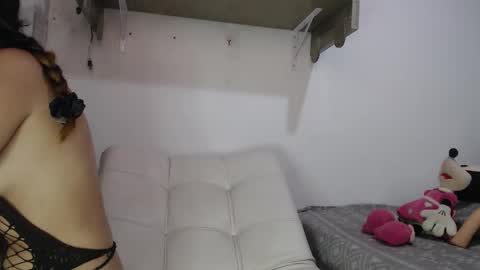 Snapshot of sweetevil19 chatting on February 1, 2026, 2:32 am sweetevil19 online show from February 1, 2026, 2:32 am