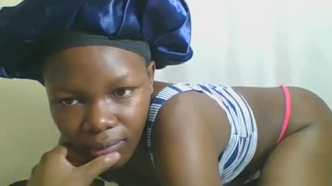 Snapshot of sweetgal2025 chatting on June 25, 2026, 5:12 am EUNICE online show from June 25, 2026, 5:12 am