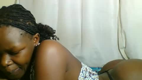 Snapshot of sweetgal2025 chatting on August 4, 2026, 4:26 am EUNICE online show from August 4, 2026, 4:26 am