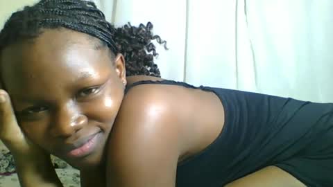 Snapshot of sweetgal2025 chatting on August 4, 2026, 9:28 pm EUNICE online show from August 4, 2026, 9:28 pm