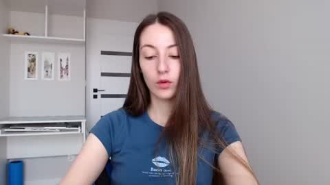 Snapshot of sweetheart_77 chatting on July 22, 2026, 8:39 am Emma online show from July 22, 2026, 8:39 am