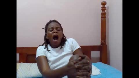 Snapshot of sweetib1 chatting on May 25, 2026, 8:20 am sweetib1 online show from May 25, 2026, 8:20 am