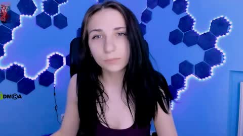 Chloe online show from April 3, 2026, 8:56 am