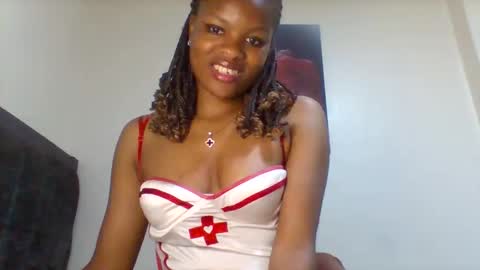 sweetie lee online show from November 29, 2025, 2:14 am