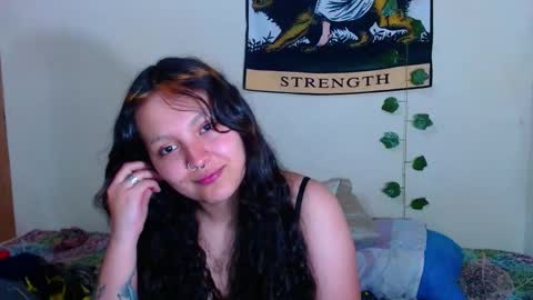 Snapshot of sweetie_maryy chatting on January 18, 2026, 9:40 pm Maria my insta sweetie maryy online show from January 18, 2026, 9:40 pm