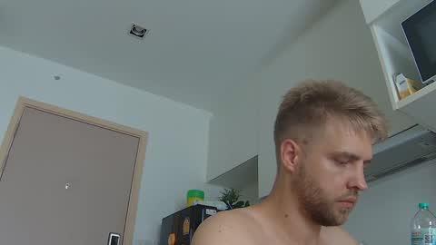 Sweetie Natasha online show from April 4, 2026, 6:33 am