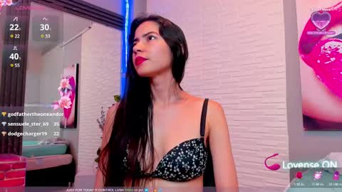 Snapshot of sweetieandjuiicy chatting on March 1, 2025, 7:48 pm Call me Nataly  online show from March 1, 2025, 7:48 pm