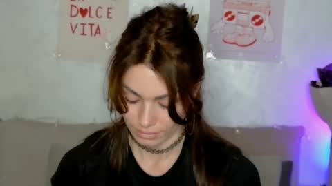 Snapshot of sweetiedarlingxoxox chatting on March 27, 2026, 1:22 pm Daddy Babby Girl online show from March 27, 2026, 1:22 pm