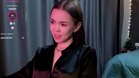 sweetieee_kira online show from February 2, 2026, 1:04 am