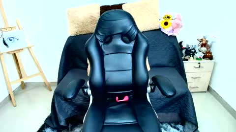 Snapshot of sweetisabella__ chatting on June 7, 2026, 5:11 am Isabella online show from June 7, 2026, 5:11 am