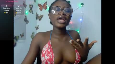 Snapshot of sweetjuicyclit chatting on June 2, 2026, 10:56 pm zuri online show from June 2, 2026, 10:56 pm