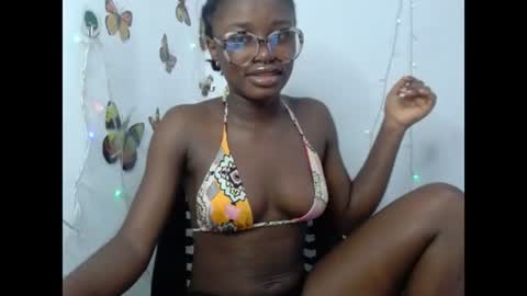 Snapshot of sweetjuicyclit chatting on June 15, 2026, 12:07 pm zuri online show from June 15, 2026, 12:07 pm