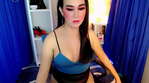 Snapshot of sweetladyapril chatting on February 5, 2025, 7:39 am dessiree online show from February 5, 2025, 7:39 am