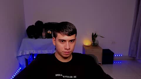 Lian online show from December 6, 2024, 3:08 am