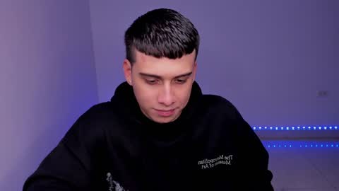 Lian online show from January 4, 2025, 8:16 pm