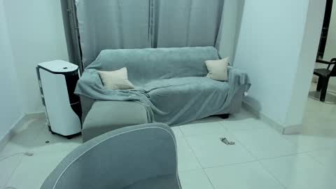 Lian online show from February 9, 2025, 7:16 am