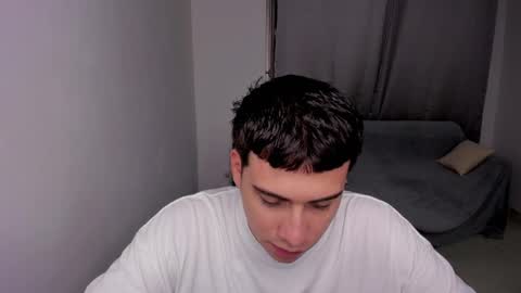 Lian online show from February 23, 2025, 2:51 am