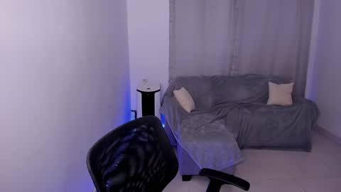 Lian online show from March 7, 2025, 9:18 am