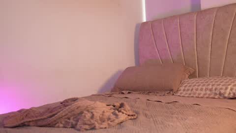Snapshot of sweetlittlevenus chatting on May 25, 2026, 9:10 pm Venus online show from May 25, 2026, 9:10 pm