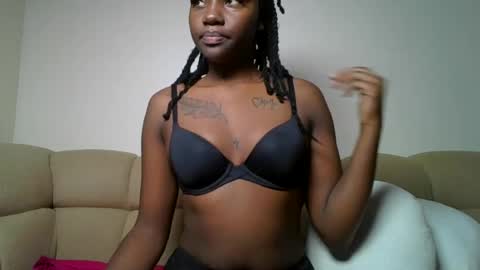 Snapshot of sweetluna_1 chatting on June 30, 2026, 12:50 pm sweetluna online show from June 30, 2026, 12:50 pm