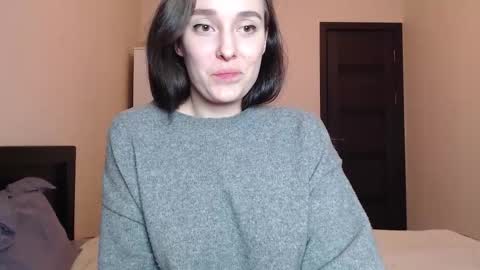 Mia online show from March 10, 2026, 4:56 pm