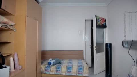 Snapshot of sweetmuscles_boy chatting on June 27, 2026, 3:55 am Lorenzo online show from June 27, 2026, 3:55 am