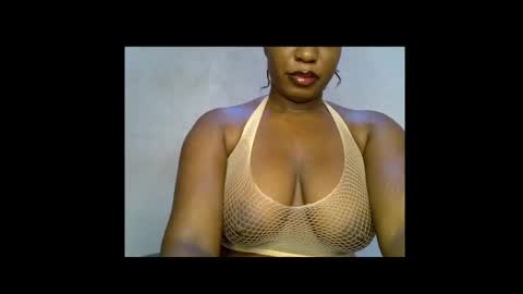 Snapshot of sweetpetitgirl chatting on March 25, 2026, 7:03 am LILY BRANDY online show from March 25, 2026, 7:03 am