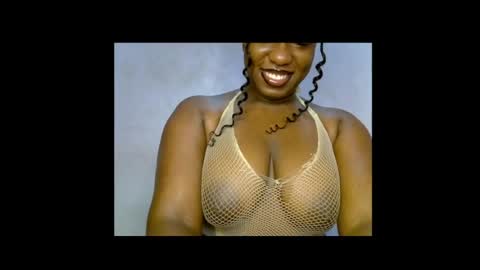 Snapshot of sweetpetitgirl chatting on April 4, 2026, 6:44 am LILY BRANDY online show from April 4, 2026, 6:44 am