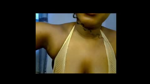 Snapshot of sweetpetitgirl chatting on April 9, 2026, 7:36 am LILY BRANDY online show from April 9, 2026, 7:36 am