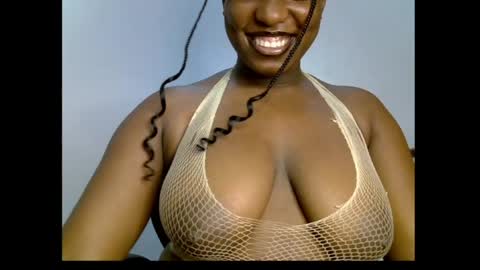 Snapshot of sweetpetitgirl chatting on April 18, 2026, 8:20 pm LILY BRANDY online show from April 18, 2026, 8:20 pm