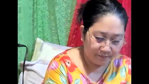 Snapshot of sweetpilipina88 chatting on June 9, 2026, 10:49 am MIA online show from June 9, 2026, 10:49 am