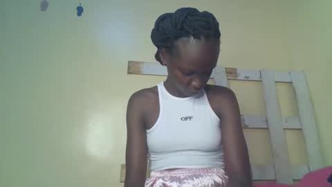 Snapshot of sweetpink_1 chatting on February 12, 2026, 6:36 pm sweetpink_1 online show from February 12, 2026, 6:36 pm