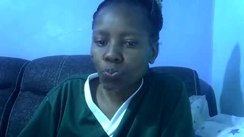 Snapshot of sweetqueen20 chatting on June 11, 2026, 2:00 am queen online show from June 11, 2026, 2:00 am
