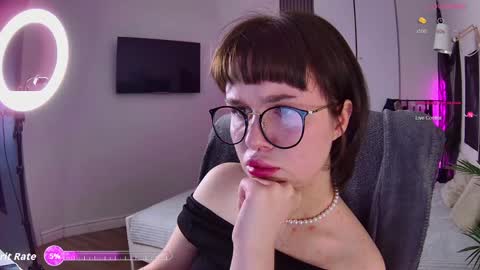Snapshot of sweetriso chatting on June 6, 2026, 8:24 pm Alice online show from June 6, 2026, 8:24 pm