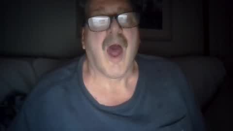 sweetbrowneyes623 online show from April 25, 2026, 9:23 am