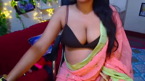 SweetSour online show from December 23, 2025, 2:09 am