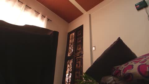 dulce online show from October 31, 2025, 2:40 pm