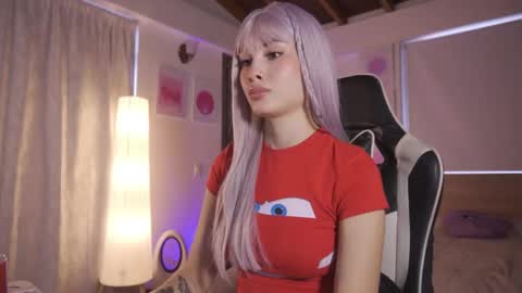 Cat independent model  online show from February 26, 2026, 9:58 pm