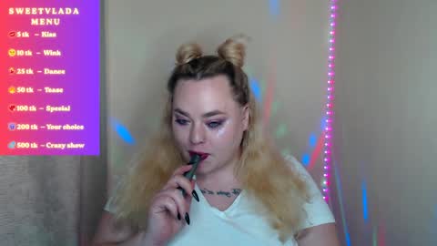 sweetvlada13 online show from April 29, 2026, 4:55 pm