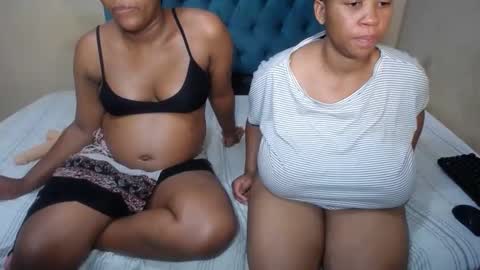 Snapshot of sweetwetebony2 chatting on February 21, 2025, 2:59 pm sweetwetebony2 online show from February 21, 2025, 2:59 pm
