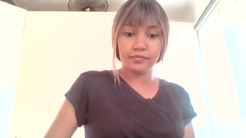 Snapshot of sweetwhisper4u chatting on July 8, 2026, 5:23 am katie online show from July 8, 2026, 5:23 am