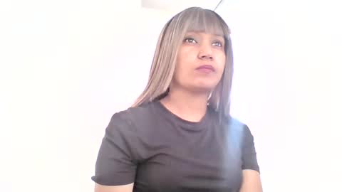Snapshot of sweetwhisper4u chatting on July 17, 2026, 5:58 am katie online show from July 17, 2026, 5:58 am