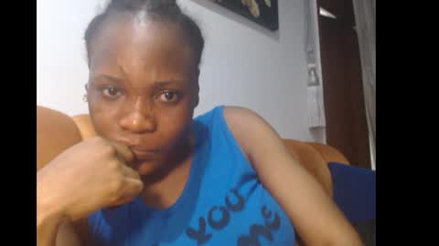 Snapshot of sweetxxpie chatting on September 20, 2025, 12:11 am Sweetxxpie online show from September 20, 2025, 12:11 am