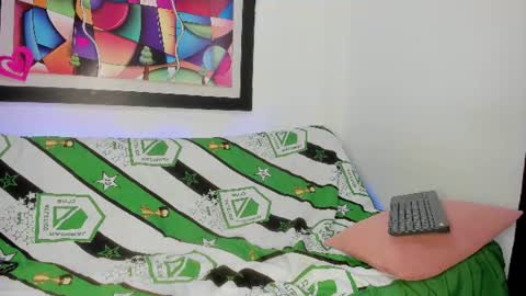 Snapshot of sweety_milk_ chatting on June 23, 2026, 1:42 pm Sweety online show from June 23, 2026, 1:42 pm