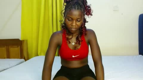 Snapshot of sweety_spixxy chatting on March 7, 2026, 2:52 am Dolly online show from March 7, 2026, 2:52 am