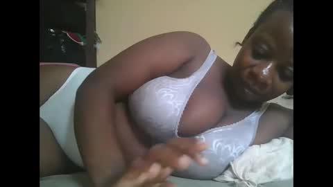 sweetyass25 online show from December 3, 2025, 5:48 am